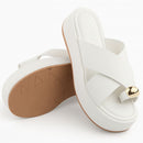 Sandália Plataforma Feminina Tiras Cruzadas Enfeite Metalizado